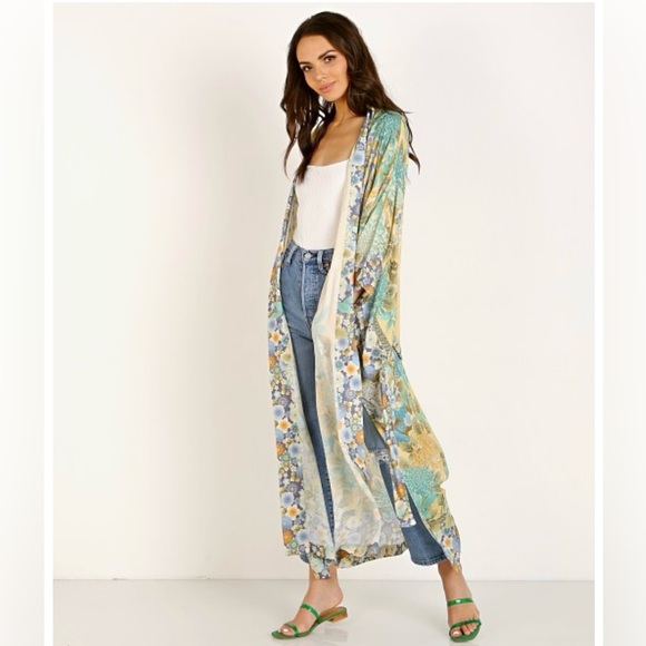 Spell and The Gypsy Willow Kimono Robe - Picture 15 of 16